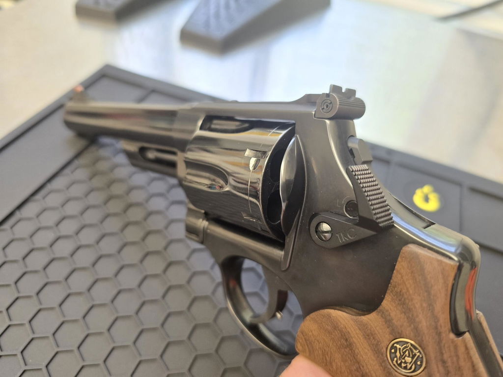 Smith & Wesson Model 29 Classic Dirty Harry 150145 Revolver 44 Magnum
