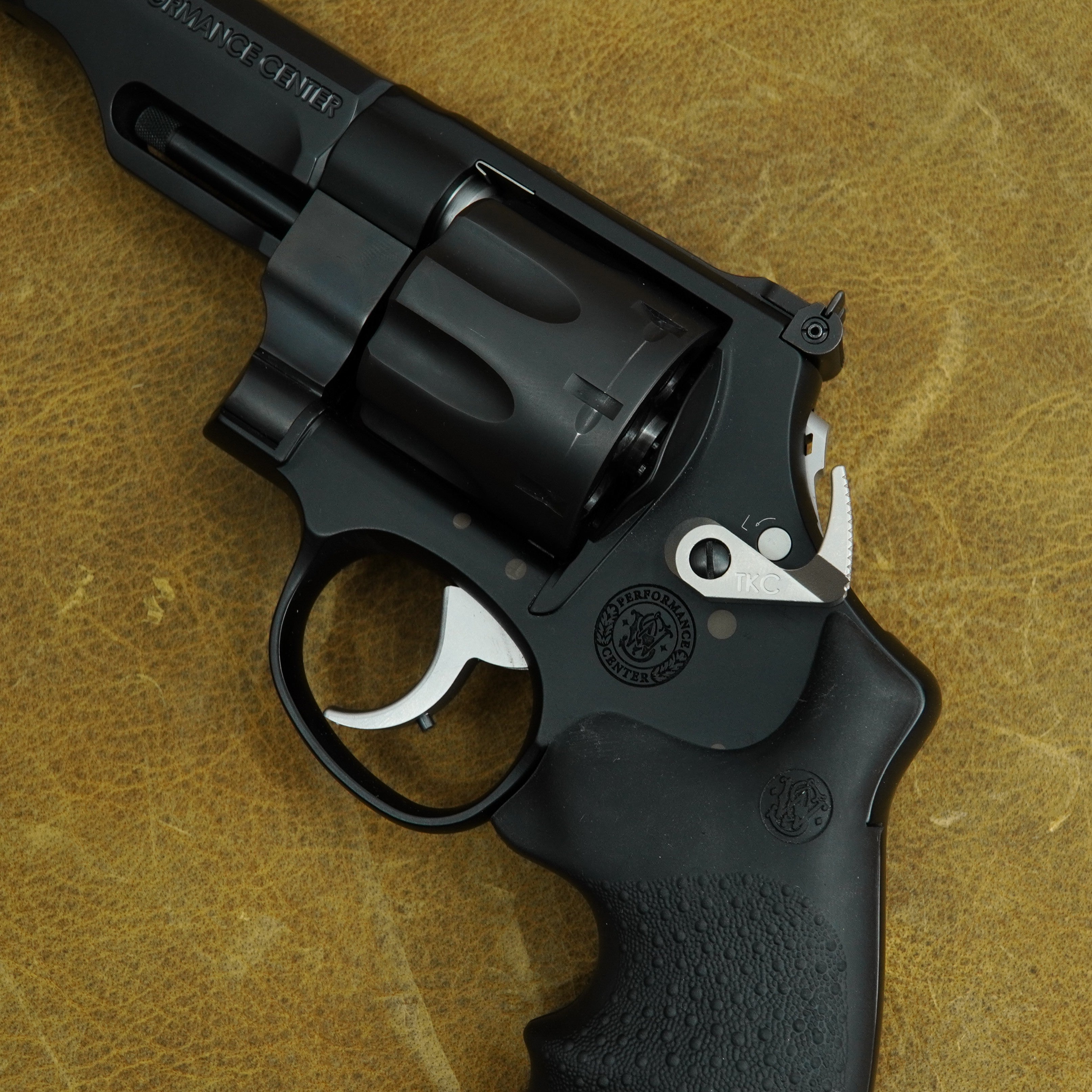 TK Custom 327 TRR8 Masterline Revolver 357 Magnum 8 colpi