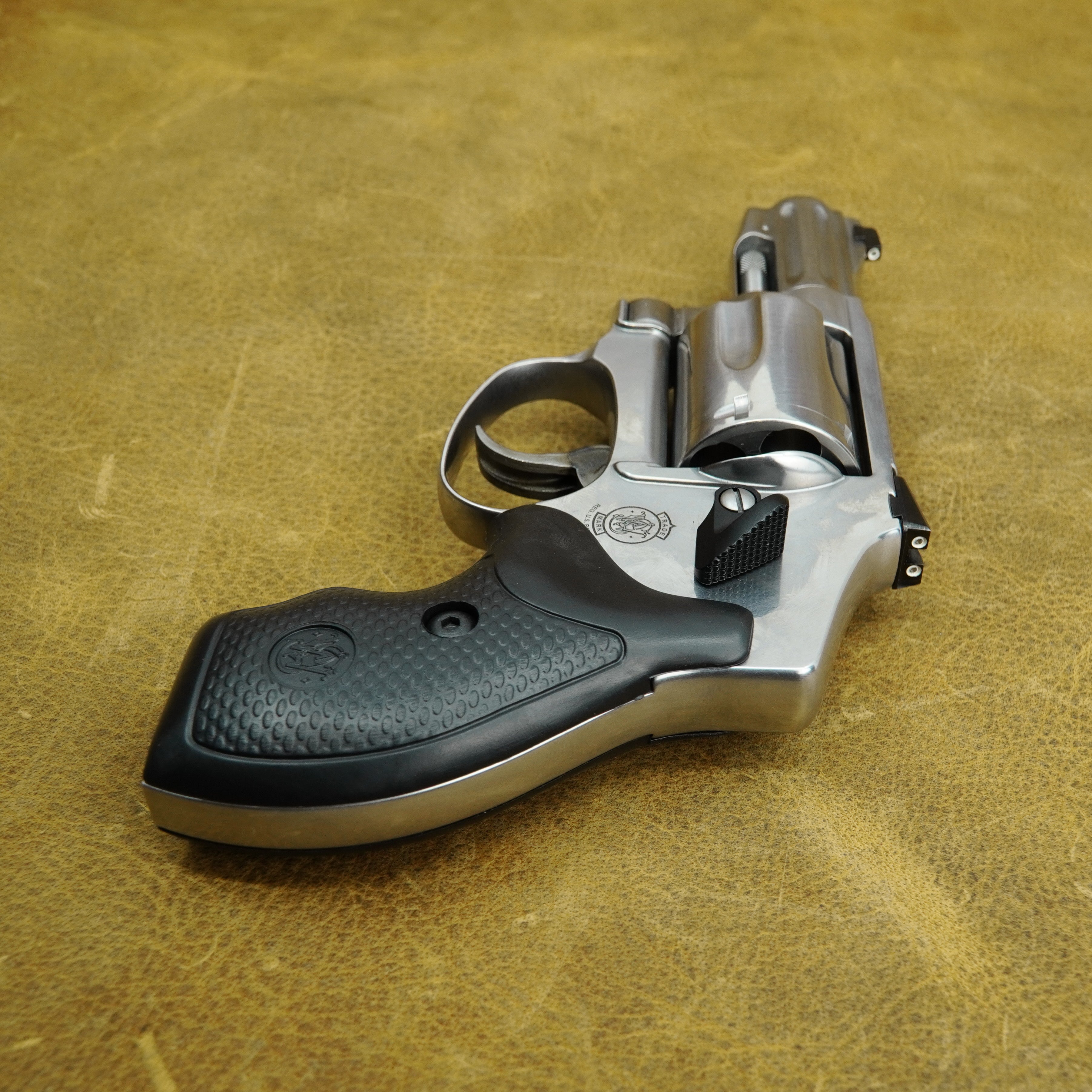 Smith & Wesson 640 Pro Series revolver 9mm 38 357 Masterline
