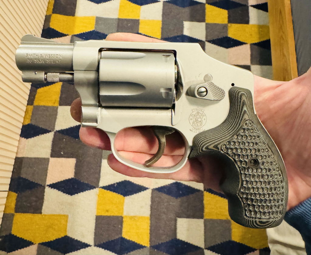 Smith & Wesson 642 Airweight revolver 38 SPL no lock