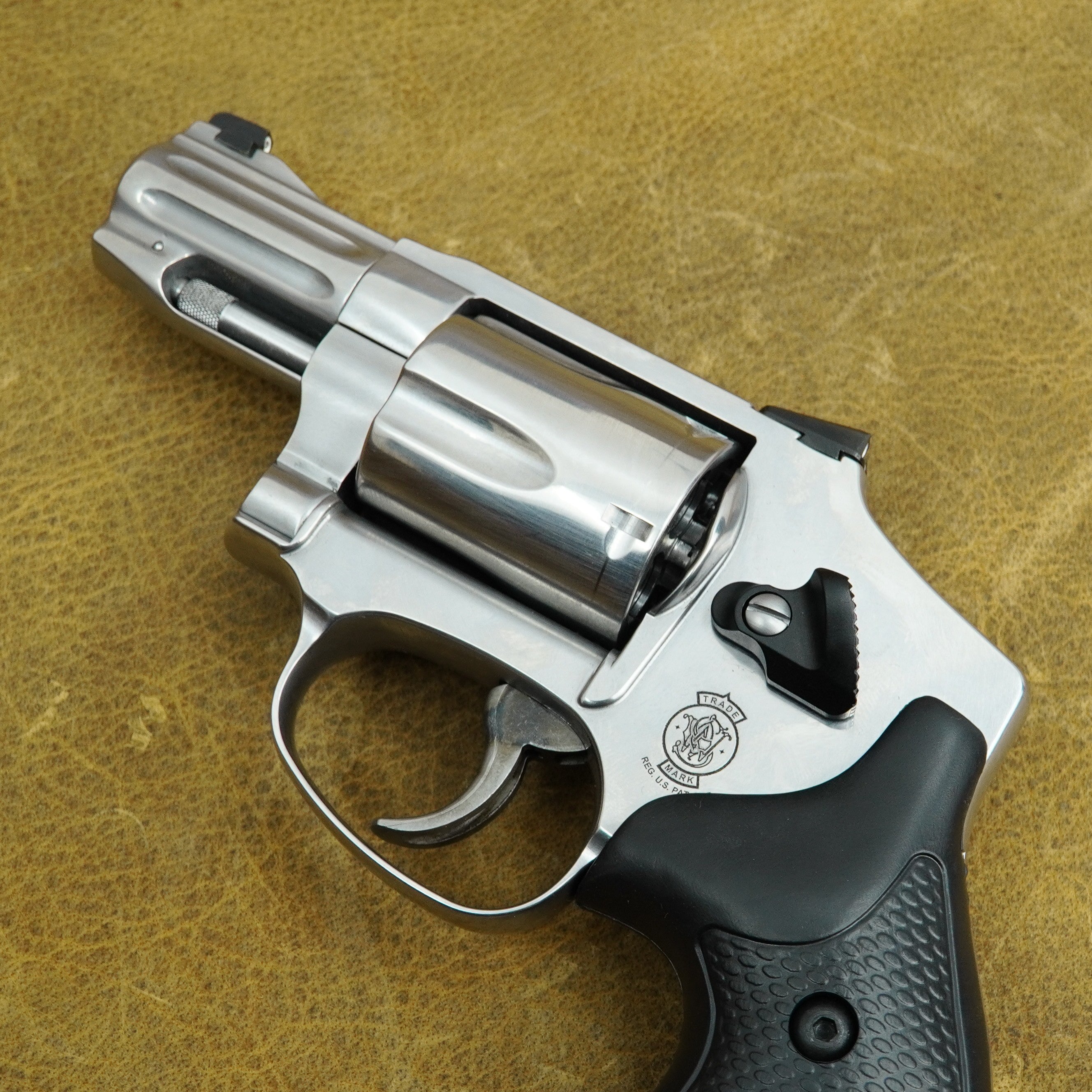 Smith & Wesson 640 Pro Series revolver 9mm 38 357 Masterline