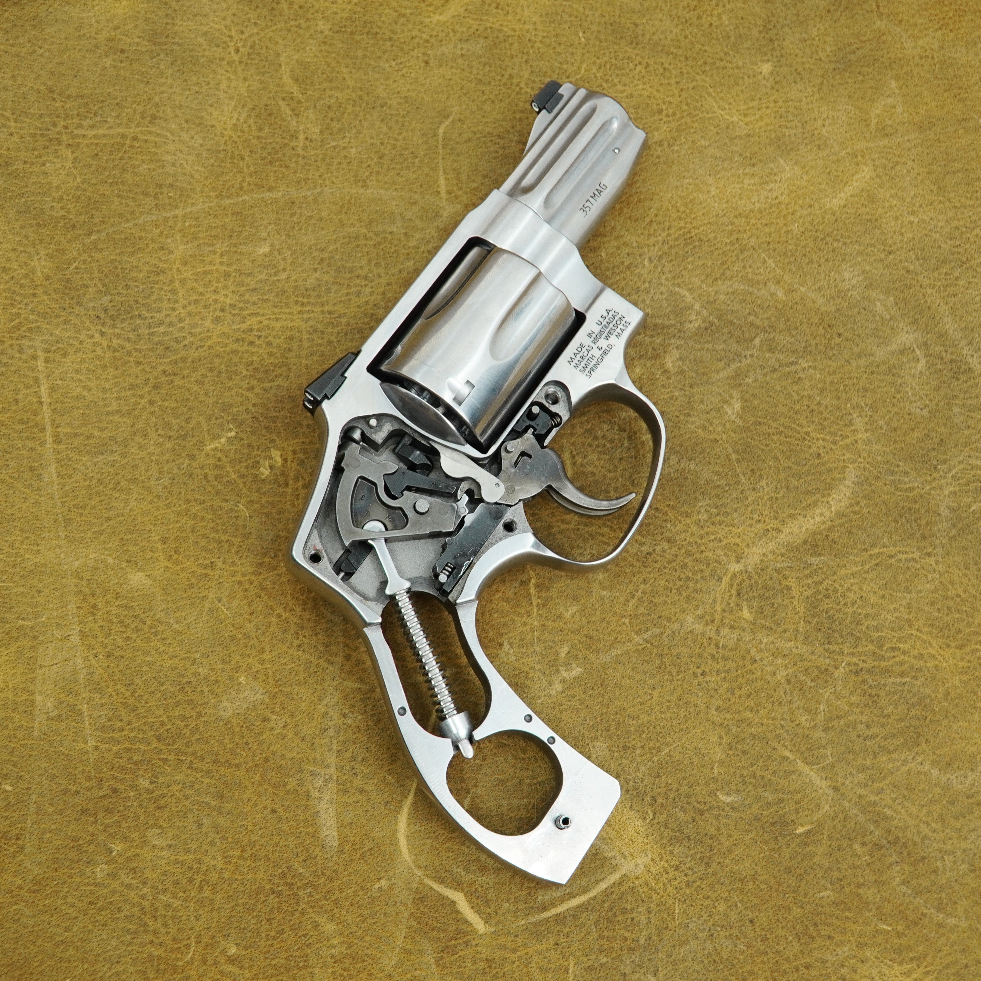 Smith & Wesson 640 Pro Series revolver 9mm 38 357 Masterline